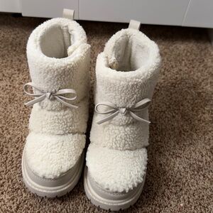 Cozy Plush Kids Boots
